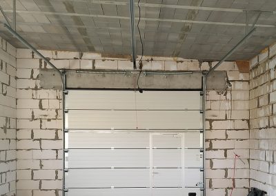 Pakeliami garažo vartai